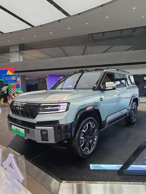 佛山220比亚迪方程豹硬派越野的爆款，英菲尼迪35周年与你共成长